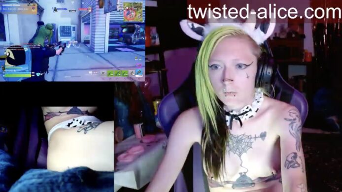A-Moo-Zing Gaming With Twisted_Alice