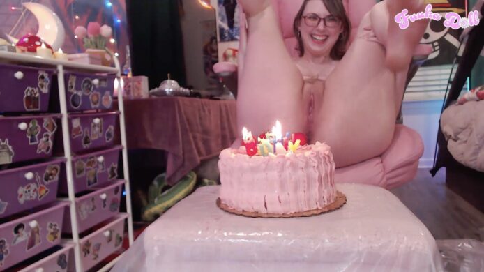 Fuuka_Doll Puts Out The Candles With Squirt