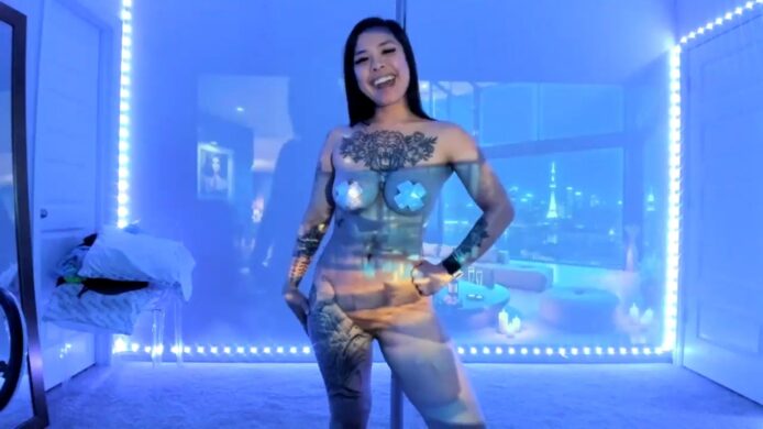 Dolllface Serves Up Some Sexy Teases Around The Pole