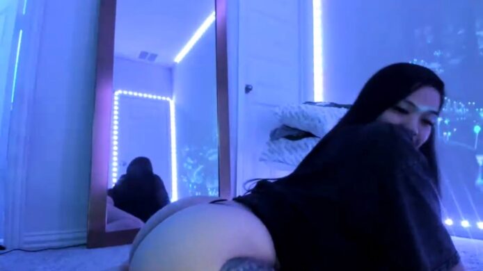A Bootyful Time With Dolllface