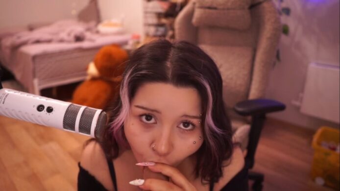 RoxySuh's Deliciously Naughty BJ Tease
