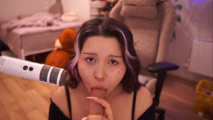 RoxySuh's Deliciously Naughty BJ Tease