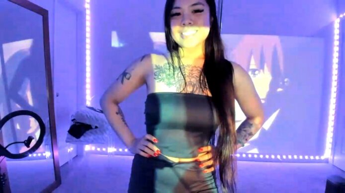 Chill Chats And Sexy Treats From Dolllface