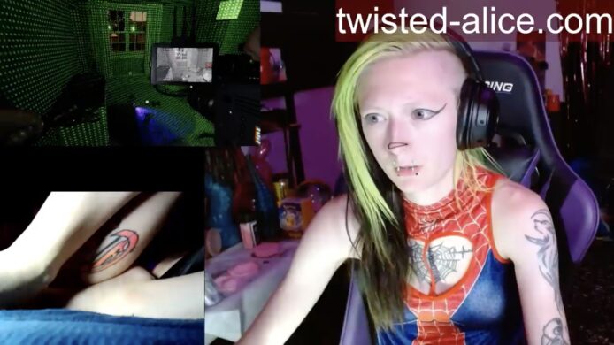 Twisted_alice Is Solving Crimes And Ghost Mysteries