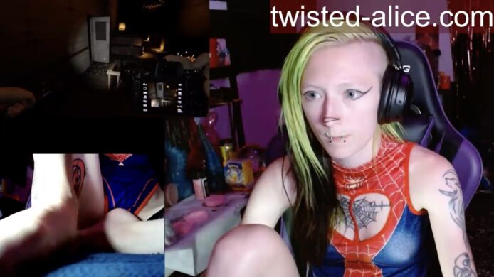 Twisted_alice Is Solving Crimes And Ghost Mysteries