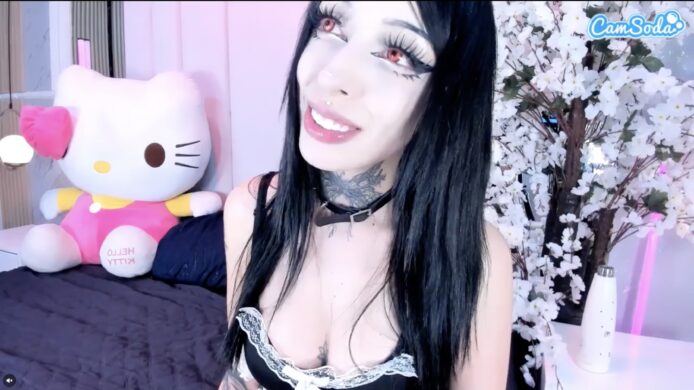Salemblackrose Is Maid To Tease