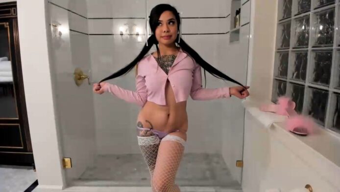 Dolllface Serves Up Some Sexy Shower Poses