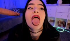MsMaryLori Gives Her Toy A Titillating Hug