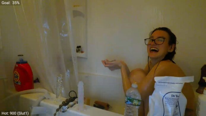 A Playful Time In The Bathtub With AliceFunker