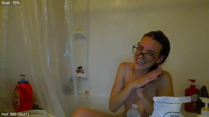 A Playful Time In The Bathtub With AliceFunker