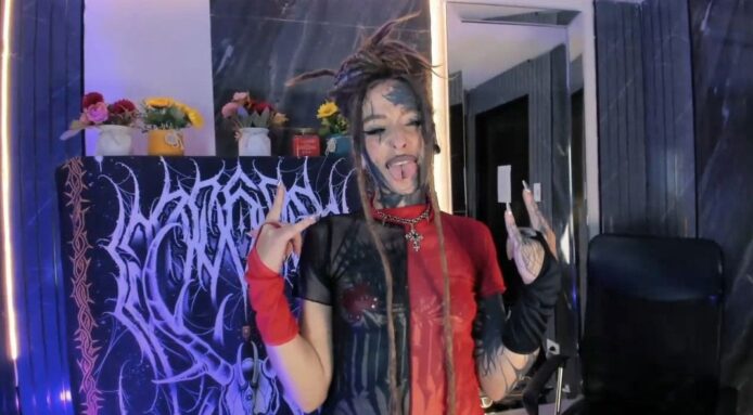 The Irresistible Pleasures Of LucyDollyHot
