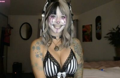 BettySolace Is A Teasing Jester