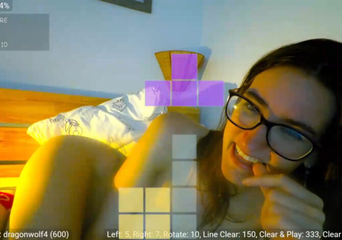 A Very Sexy Game Of Tetris With AliceFunker