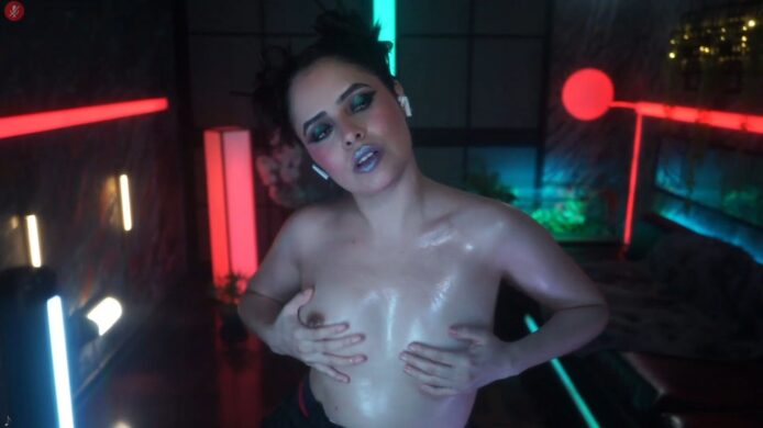 A Very Oily Show Starring AlessaGoreng