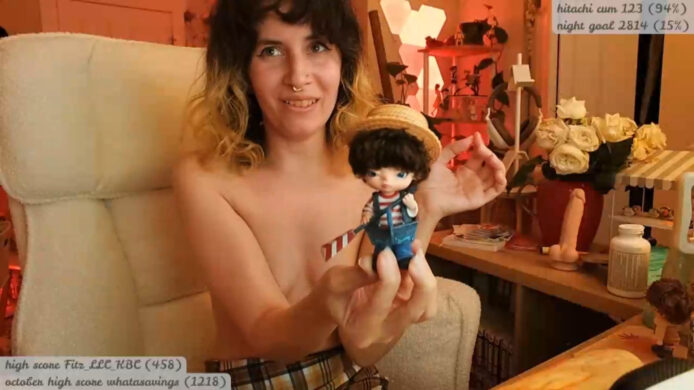 KomoBear Shows Off Some Cute Toys