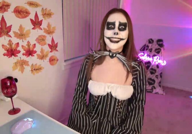 A Nightmare Before Christmas With SabrinaRain