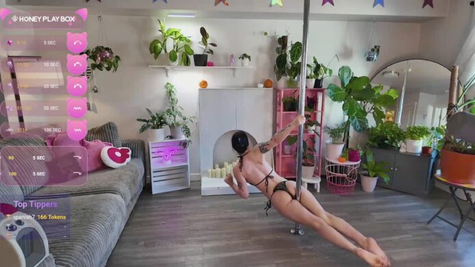 Sexy Acrobatics With Lucyluvs