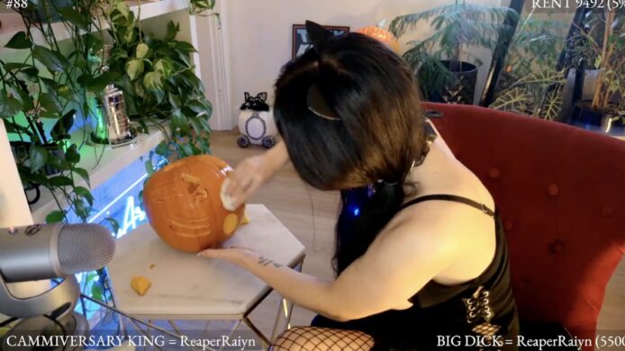Pumpkin Carving With Harley_raiyn