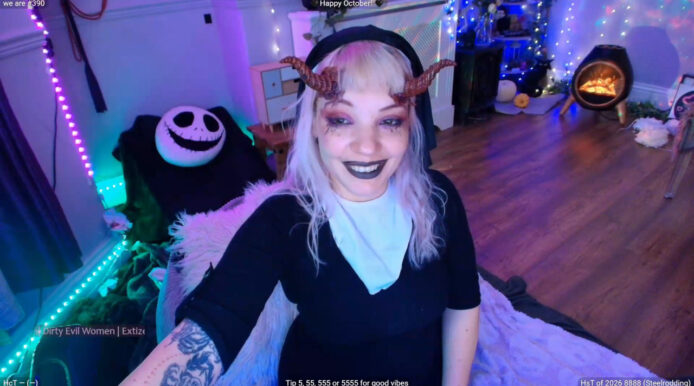 Devilish Nun LunaWolfie Indulges In Some Sinful Pleasures