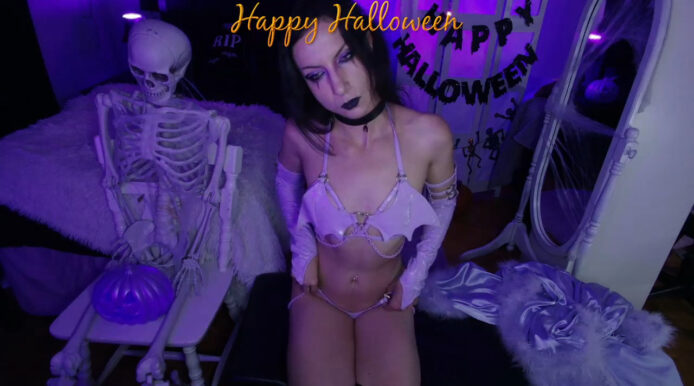 Pumpkin Carving With Purle Succubus MoonConjured